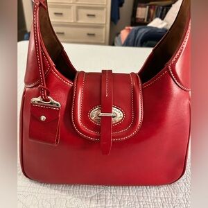 Dooney And Bourke Toscana Florentine leather Shoulder Bag In Red, EUC 🔥